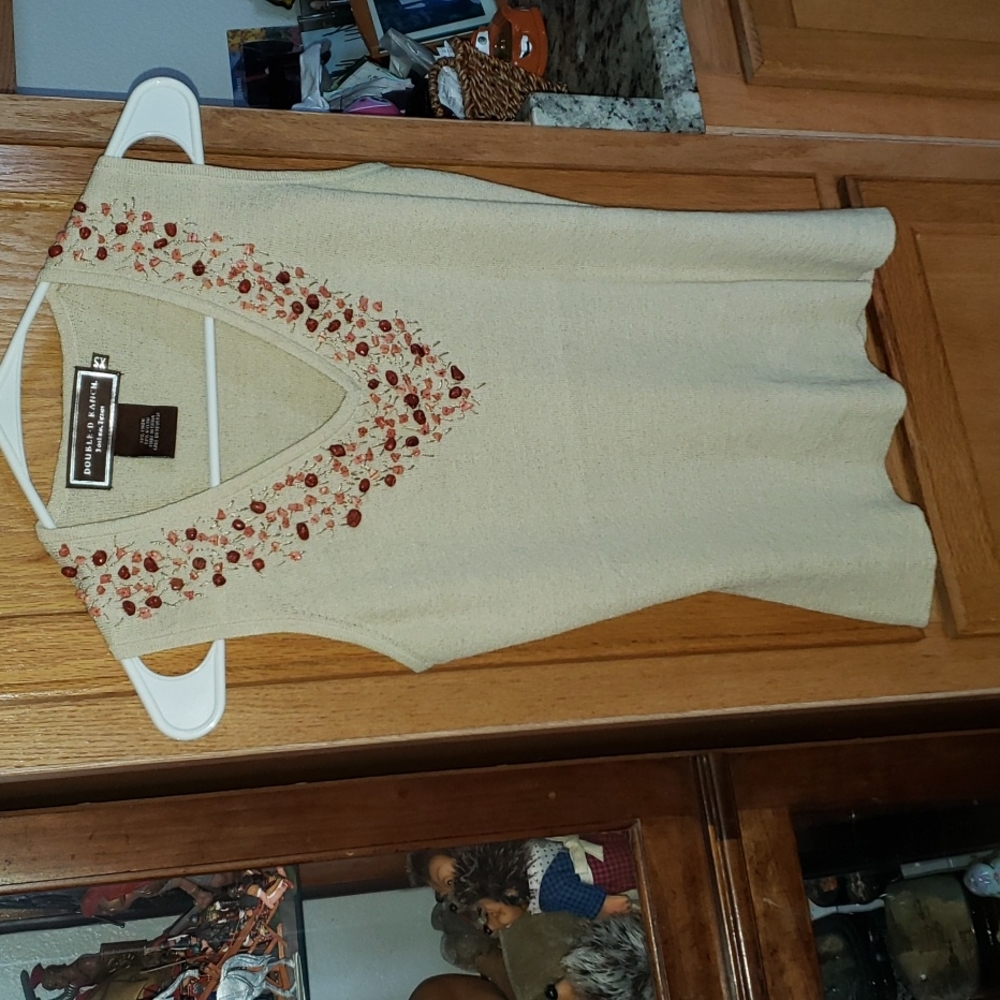 Double D Ranch Beaded V-Neck Knit Linen/Nylon Top XS Length 22" Like New!